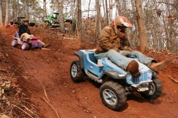 Extreme-Barbie-Jeep-Racing-1.jpg